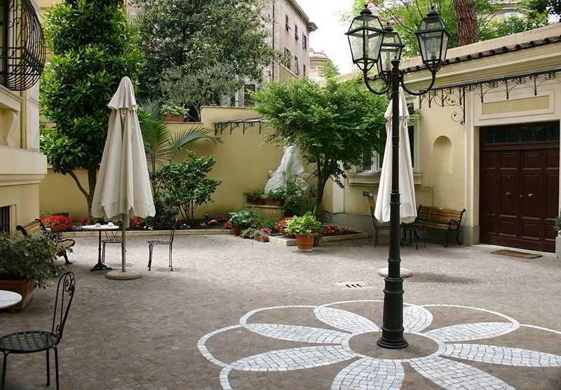 Hotel Torlonia 4*