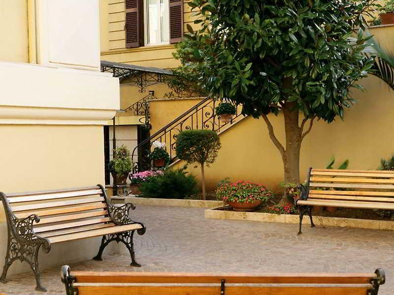 Torlonia 4*