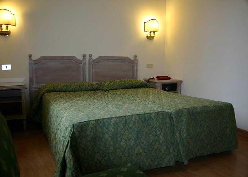 Torlonia 4* Roma