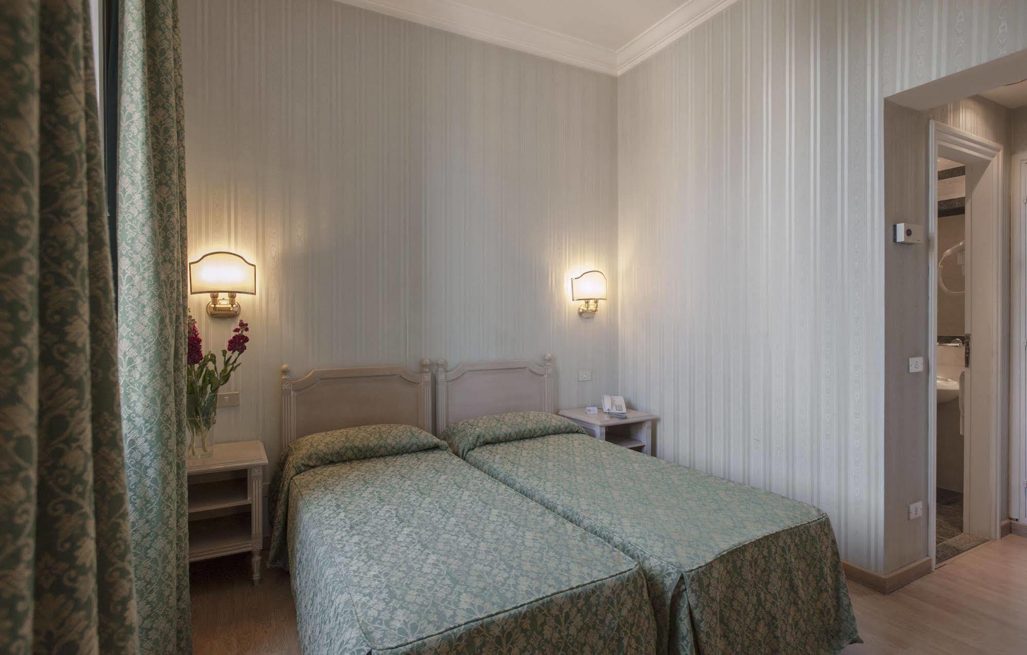 Torlonia 4*